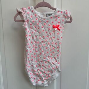 NWOT EPK 18M White and Pink Crown Print Kids Short Sleeve Bodysuit Onesie